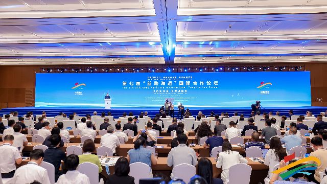 每中转一次双边贸易会下降40%，“丝路海运”这样重塑港航贸生态体系（2025/09/12）